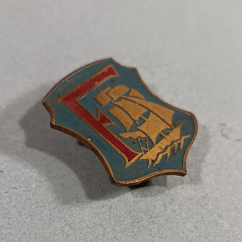 INSIGNE MILITAIRE MARINE BATEAUX LE FANTASQUE CONTRE TORPILLEUR FABRICATION PEINTE NON MARQUEE LE CAIRE 1940 1944