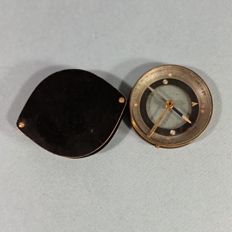 BOUSSOLE POUR OFFICIER BELLE FABRICATION TRANSPARENTE POUR LA LECTURE DE CARTES BON ETAT DE FONCTIONNEMENT COMPAS