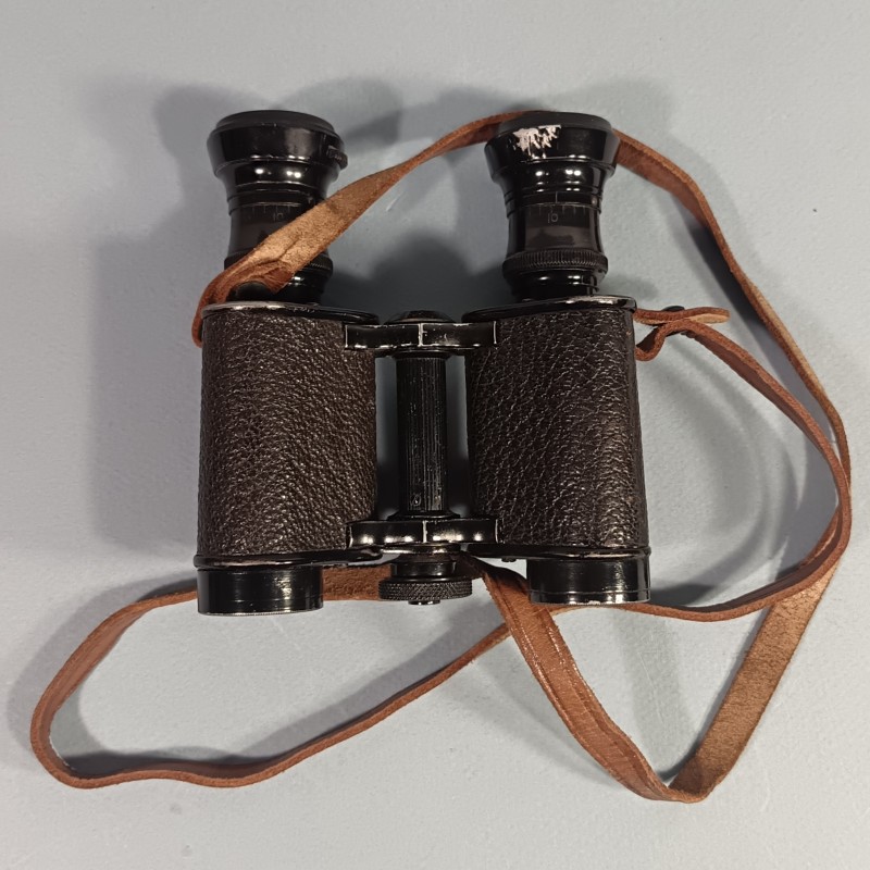 PAIRE DE JUMELLES D'OFFICIER 1914 1918 AVEC SILHOUETTES DE CAVALIER ET DE FANTASSIN MINISTERE DE LA GUERRE HUET & CIE PARIS