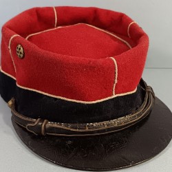 RARE !! KEPI TROUPE INFIRMIER MILITAIRE MODELE 1884 SOUTACHE BLANCHE JUGULAIRE FANTAISIE TAILLE 57 MATRICULE 718
