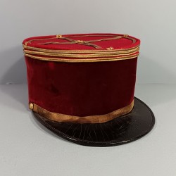 KEPI DU SERVICE DE SANTE DES ARMEES MEDECIN MILITAIRE CAPITAINE MODELE 1919 - 1931 SECONDE GUERRE 1939 - 1945 TAILLE 59