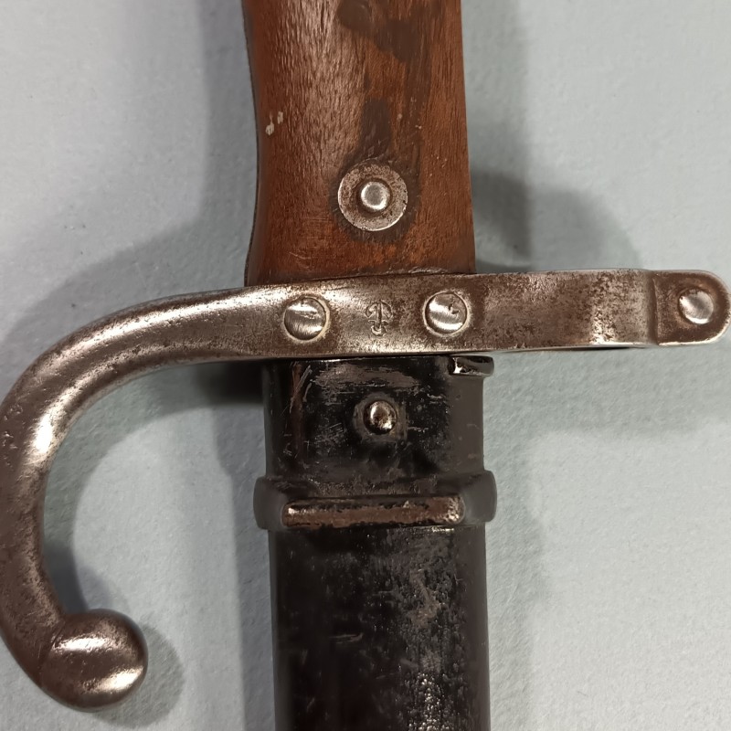 BAIONNETTE DE MARINE POUR FUSIL MODELE 1878 KROPATSCHEK DATE 1879 FOURREAU LAQUE NOIR