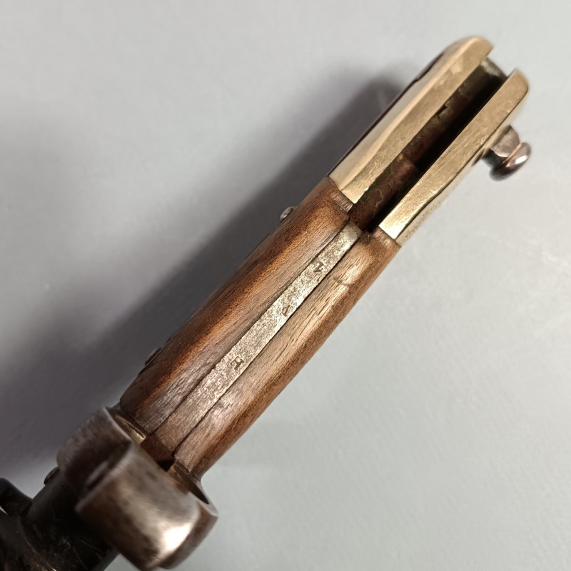 BAIONNETTE DE MARINE POUR FUSIL MODELE 1878 KROPATSCHEK DATE 1879 FOURREAU LAQUE NOIR