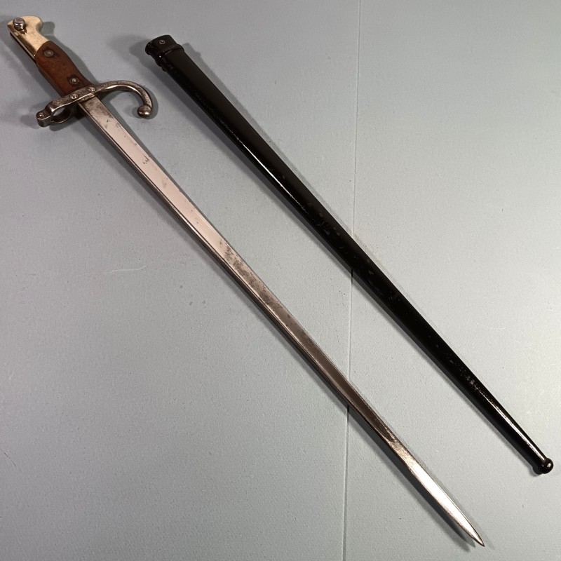 BAIONNETTE DE MARINE POUR FUSIL MODELE 1878 KROPATSCHEK DATE 1879 FOURREAU LAQUE NOIR