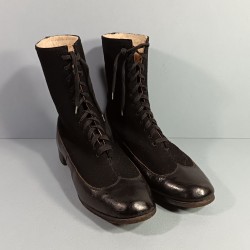 PAIRE DE BOTTINES EN CUIR ET FEUTRE NOIR FOURREES VERS 1900 1914 POUR TENUES D'OFFICIER TAILLE 1940-41