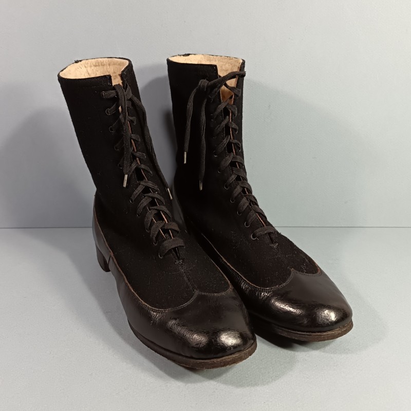 PAIRE DE BOTTINES EN CUIR ET FEUTRE NOIR FOURREES VERS 1900 1914 POUR TENUES D'OFFICIER TAILLE 1940-41