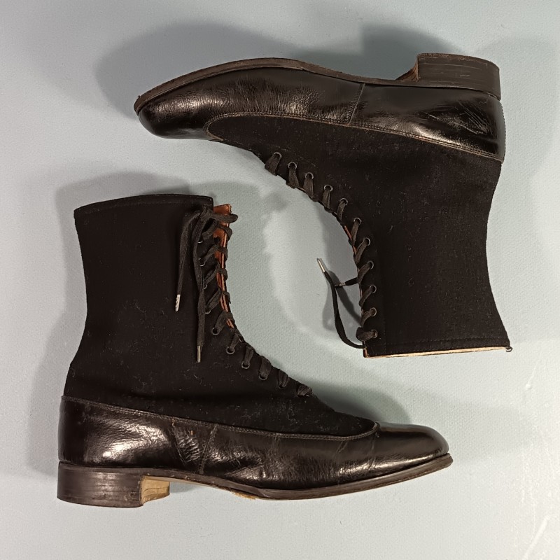 PAIRE DE BOTTINES EN CUIR ET FEUTRE NOIR FOURREES VERS 1900 1914 POUR TENUES D'OFFICIER TAILLE 1940-41