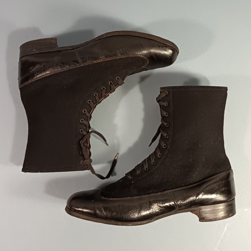 PAIRE DE BOTTINES EN CUIR ET FEUTRE NOIR FOURREES VERS 1900 1914 POUR TENUES D'OFFICIER TAILLE 1940-41
