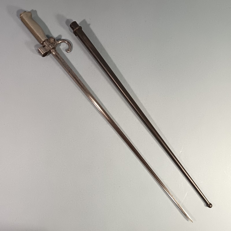 BAIONNETTE LEBEL MODELE 1886 PREMIER TYPE AVEC QUILLON POIGNEE MAILLECHORT "LA ROSALIE" GUERRE 1914 1918 AVEC SON CUIR