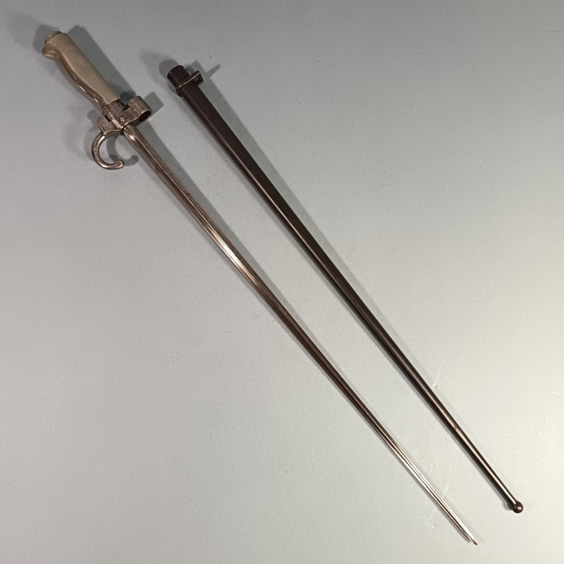 BAIONNETTE LEBEL MODELE 1886 PREMIER TYPE AVEC QUILLON POIGNEE MAILLECHORT "LA ROSALIE" GUERRE 1914 1918 AVEC SON CUIR