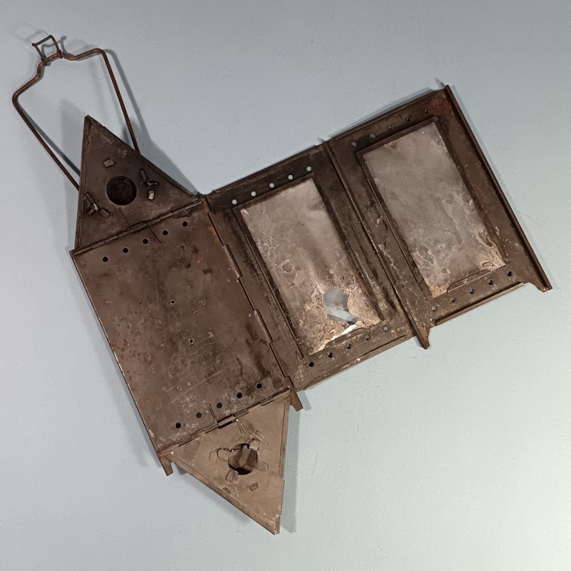 LANTERNE PLIANTE AVEC SA HOUSSE LAMPE DE TYPE MONJARDET EQUIPEMENT INDIVIDUELLE DU SOLDAT GUERRE 1914 1918