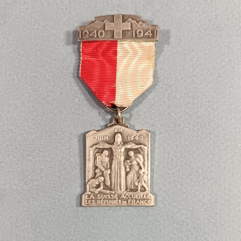 SUISSE MEDAILLE COMMEMORATIVE DE JUIN 1940 LA SUISSE ACCUEILLE LES REFUGIES DE FRANCE 1940 - 1941 CROIX ROUGE