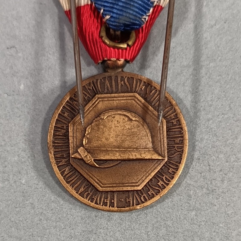 MEDAILLE ANCIENS COMBATTANTS LA FRANCE A SES DEFENSEURS FEDERATION NATIONALE DES AMICALES DE SOUS OFFICIERS DE RESERVES