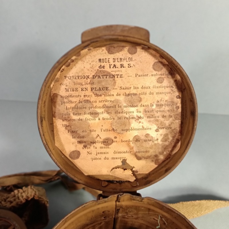MASQUE A GAZ ARS 1917 ARS17 MASQUE ET BOITIER DATES DES ANNEES 1925-28 APAREIL RESPIRATOIRE SPECIAL