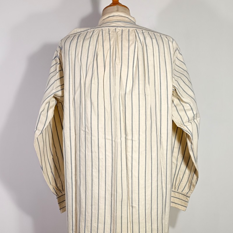 CHEMISES SANS COL FABRICATION CIVIL ANCIENNE EN TISSU RAYE GUERRE 1914 1918 ET 1939 1945