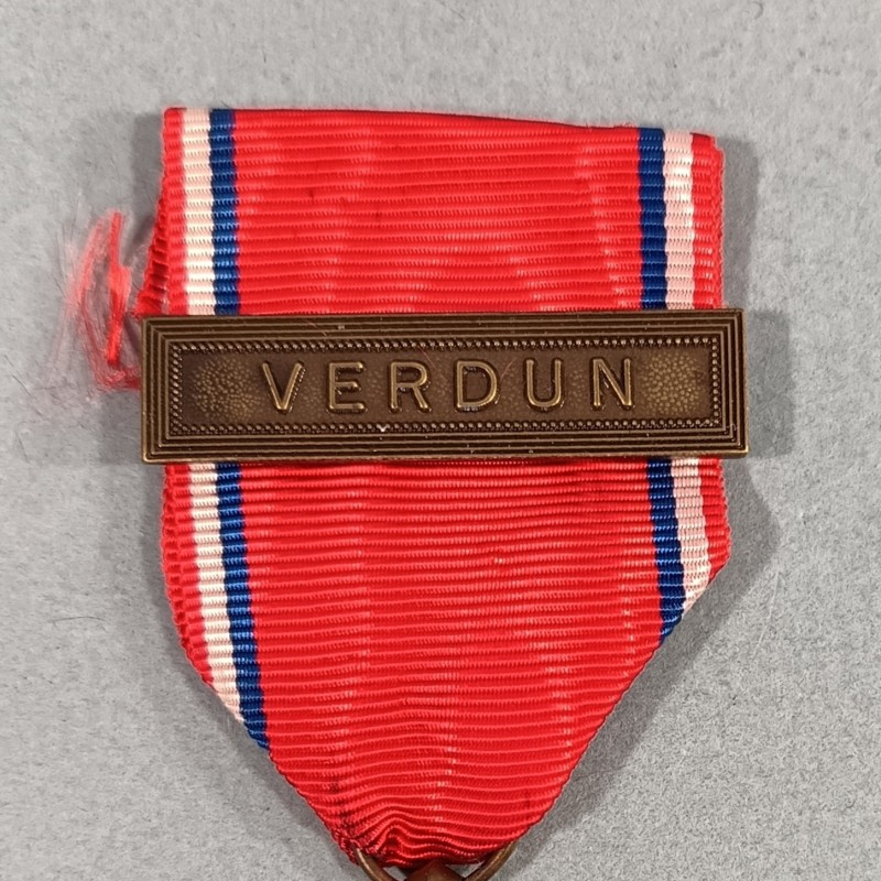 FRANCE MEDAILLE DE LA BATAILLE DE VERDUN ON NE PASSE PAS 21 FEVRIER 1916 PAR PRUDHOMME NON MARQUEE AVEC BARRETTE VERDUN