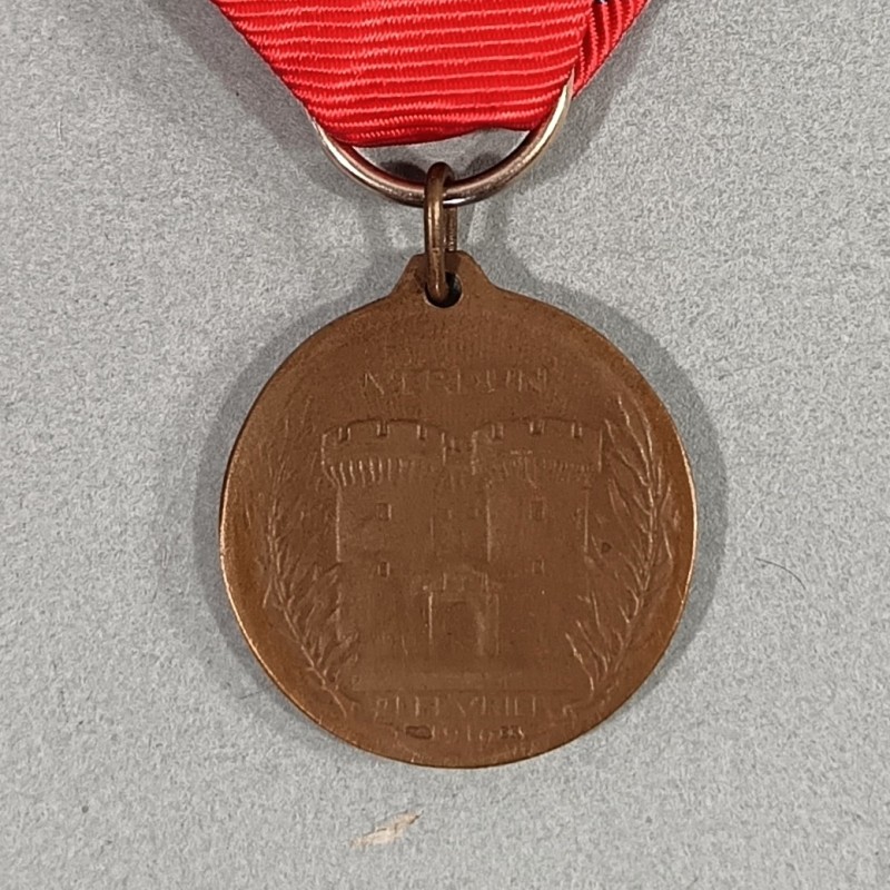 FRANCE MEDAILLE DE LA BATAILLE DE VERDUN ON NE PASSE PAS 21 FEVRIER 1916 PAR VERNIER ATTACHE ANNEAUX