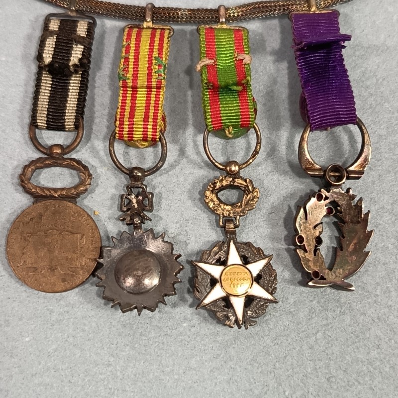 FRANCE CHAINETTE OU BARRETTE DE 4 REDUCTIONS PALMES ACADEMIQUES MERITE AGRICOLE NICHAN IFTIKHAR SECOURS MUTUELS