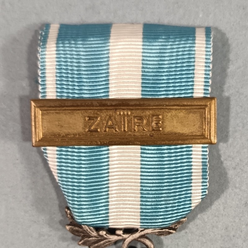 FRANCE MEDAILLE D'OUTRE MER AVEC BARRETTE ZAIRE FABRICATION PRIVEE PRECOCE BARRETTE ET MEDAILLE DELANDE EN BOITE