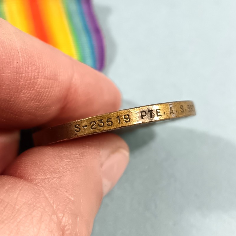 MEDAILLE INTERALLIEE DE LA VICTOIRE DE LA GRANDE GUERRE 1914-1918 MODELE ANGLAIS ATTRIBUE S-23519 PTE. A.S.BROWN.GORDONS.