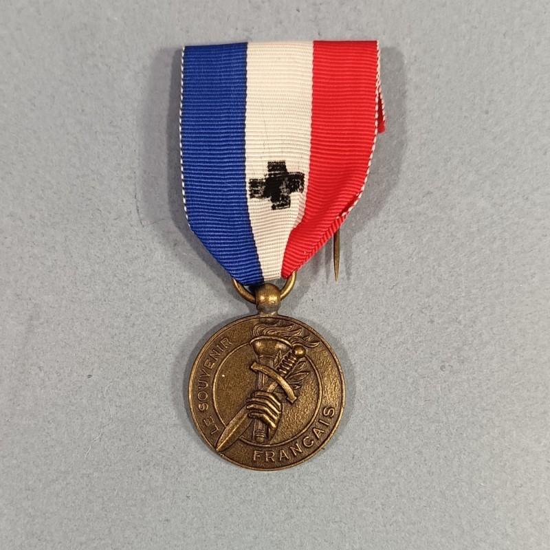 FRANCE MEDAILLE DU SOUVENIR FRANCAIS CLASSE BRONZE EN BOITE