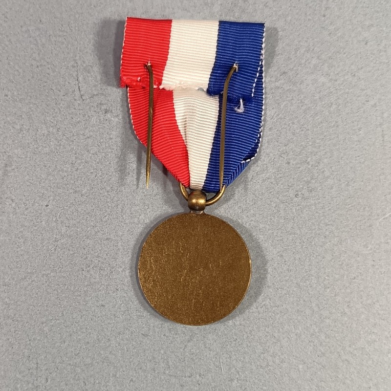 FRANCE MEDAILLE DU SOUVENIR FRANCAIS CLASSE BRONZE EN BOITE