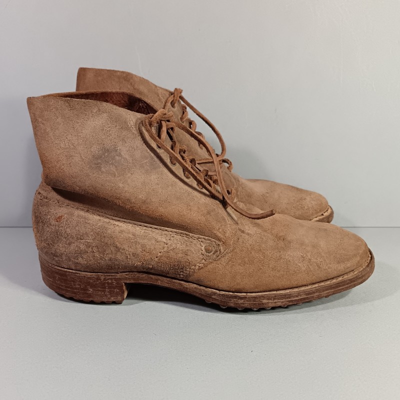 BRODEQUINS CHAUSSURES MILITAIRE EN CUIR MODELE 1917 TOUTES ARMES DATEES 1951 GRANDE TAILLE 29/4 43/44