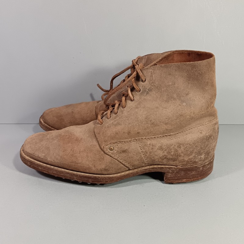 BRODEQUINS CHAUSSURES MILITAIRE EN CUIR MODELE 1917 TOUTES ARMES DATEES 1951 GRANDE TAILLE 29/4 43/44