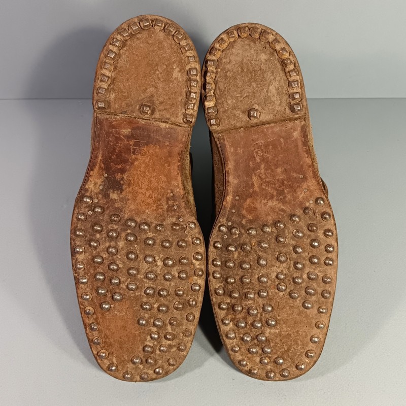 BRODEQUINS CHAUSSURES MILITAIRE EN CUIR MODELE 1917 TOUTES ARMES DATEES 1951 GRANDE TAILLE 29/4 43/44