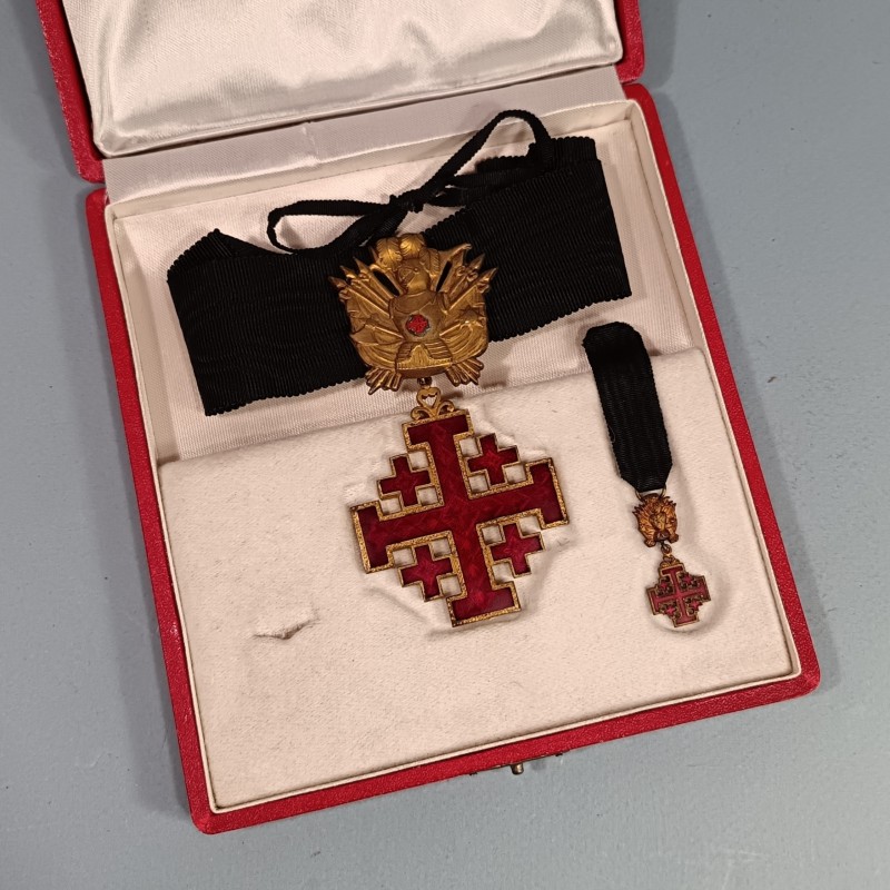 ITALIE VATICAN MEDAILLE ET SA REDUCTION DE COMMANDEUR DE L'ORDRE DU SAINT SEPULCRE DE JERUSALEM EN COFFRET