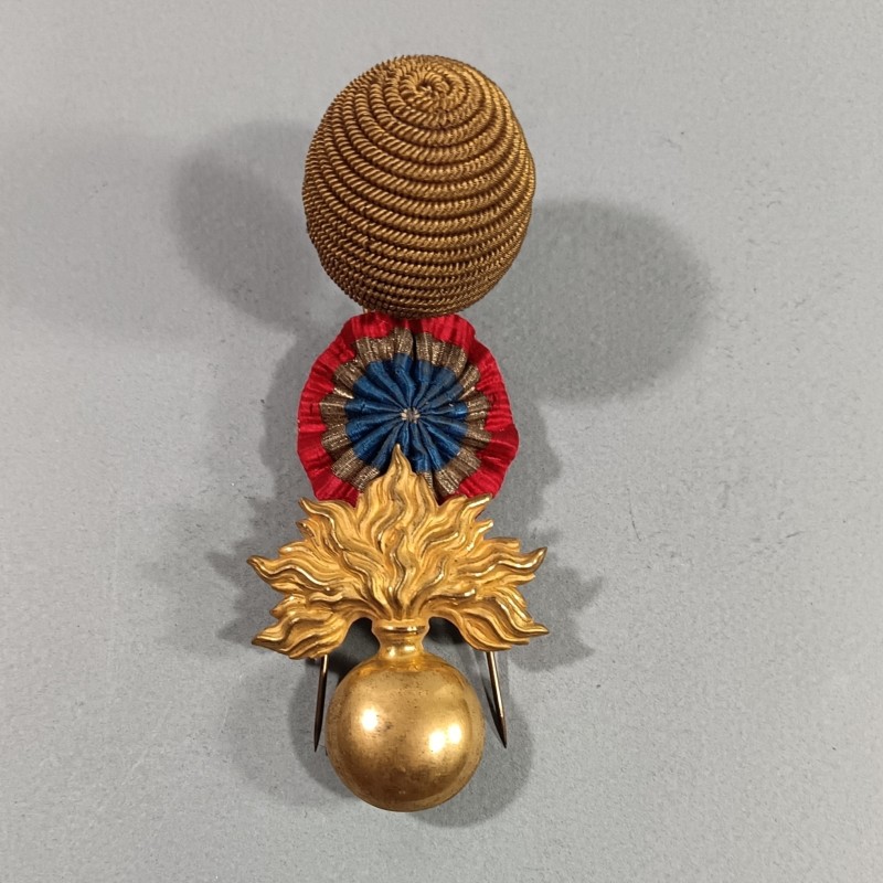 ATTRIBUT OU INSIGNE ET POMPON DE KEPI D'OFFICIERS MODELE 1886 OFFICIER D'INFANTERIE ET LEGION ETRANGERE LIEUTENANT CAPITAINE
