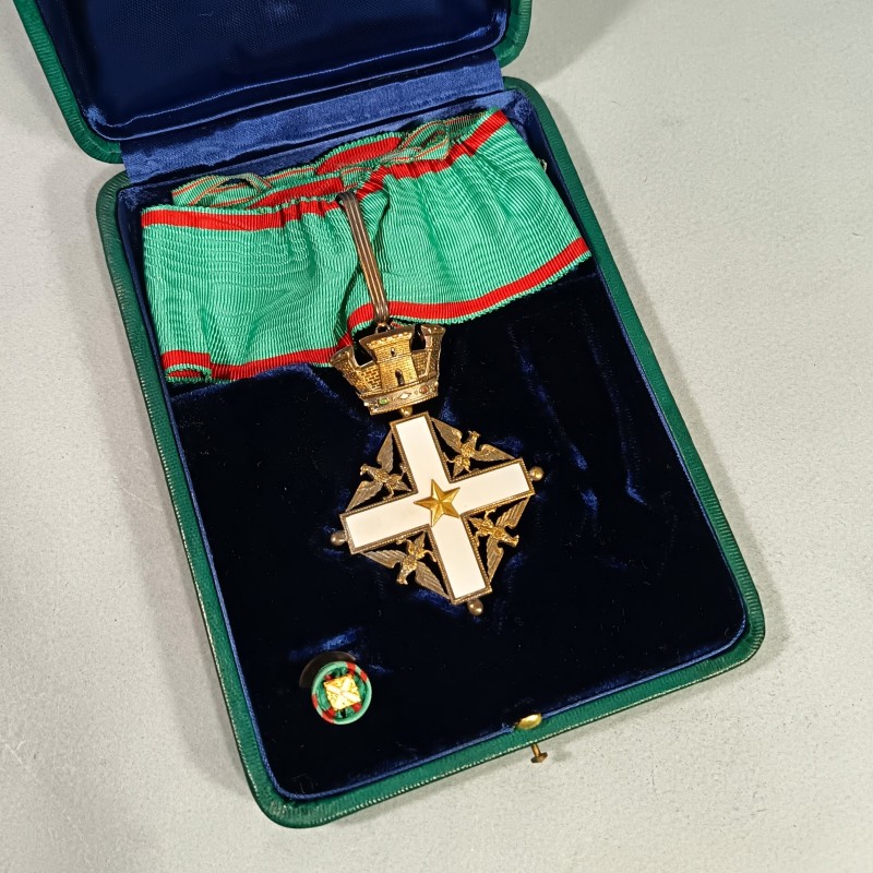 ITALIE MEDAILLE DE COMMANDEUR DE L'ORDRE NATIONAL DU MERITE EN COFFRET ITALIAN NATIONAL MERIT ORDER