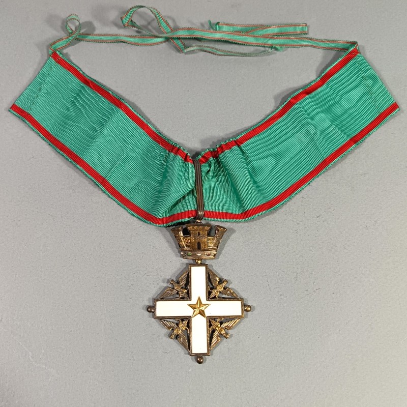 ITALIE MEDAILLE DE COMMANDEUR DE L'ORDRE NATIONAL DU MERITE EN COFFRET ITALIAN NATIONAL MERIT ORDER