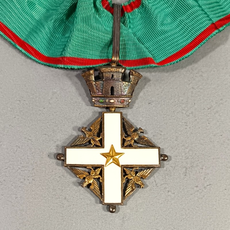 ITALIE MEDAILLE DE COMMANDEUR DE L'ORDRE NATIONAL DU MERITE EN COFFRET ITALIAN NATIONAL MERIT ORDER