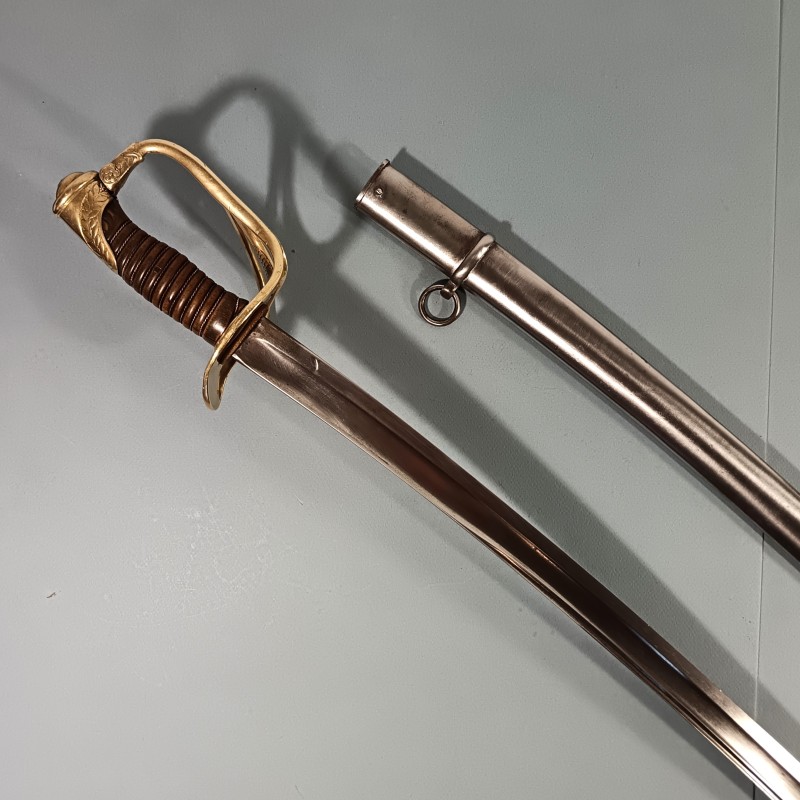 SABRE MODELE 1822 POUR OFFICIERS DE CAVALERIE LEGERE ET D'ARTILLERIE MONTEE LAME COURBE MARQUEE DE CHATELRAULT 1873