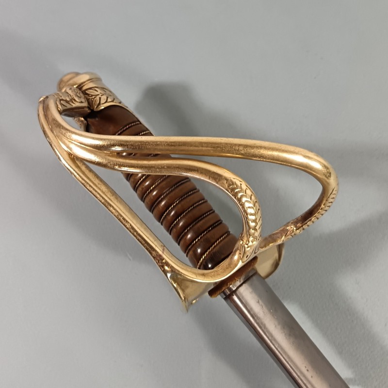 SABRE MODELE 1822 POUR OFFICIERS DE CAVALERIE LEGERE ET D'ARTILLERIE MONTEE LAME COURBE MARQUEE DE CHATELRAULT 1873