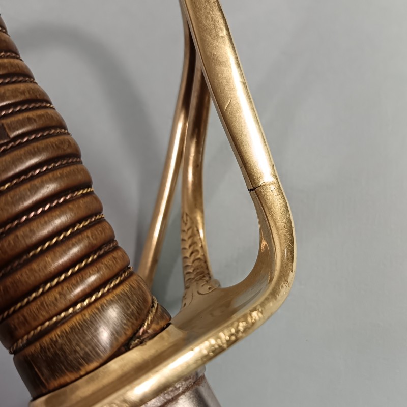 SABRE MODELE 1822 POUR OFFICIERS DE CAVALERIE LEGERE ET D'ARTILLERIE MONTEE LAME COURBE MARQUEE DE CHATELRAULT 1873