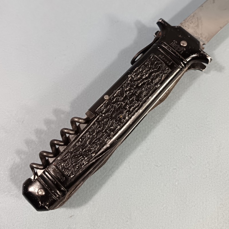 COUTEAU PLIANT REGLEMENTAIRE BIAT FRANCE DEPOSE PARACHUTISTES COMMANDOS DE L'AIR TAP ANNEES 1950