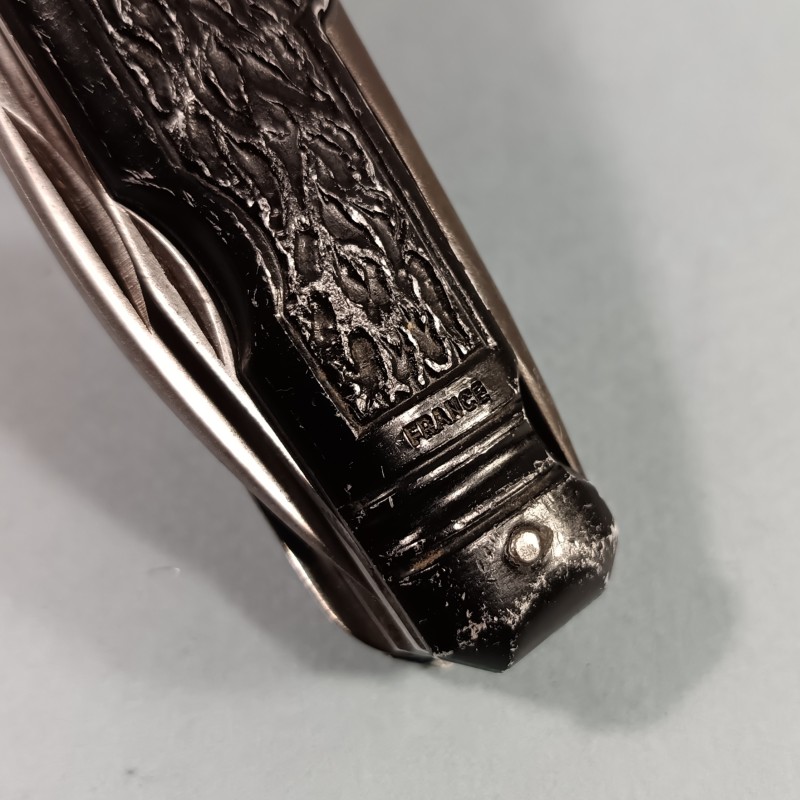 COUTEAU PLIANT REGLEMENTAIRE BIAT FRANCE DEPOSE PARACHUTISTES COMMANDOS DE L'AIR TAP ANNEES 1950