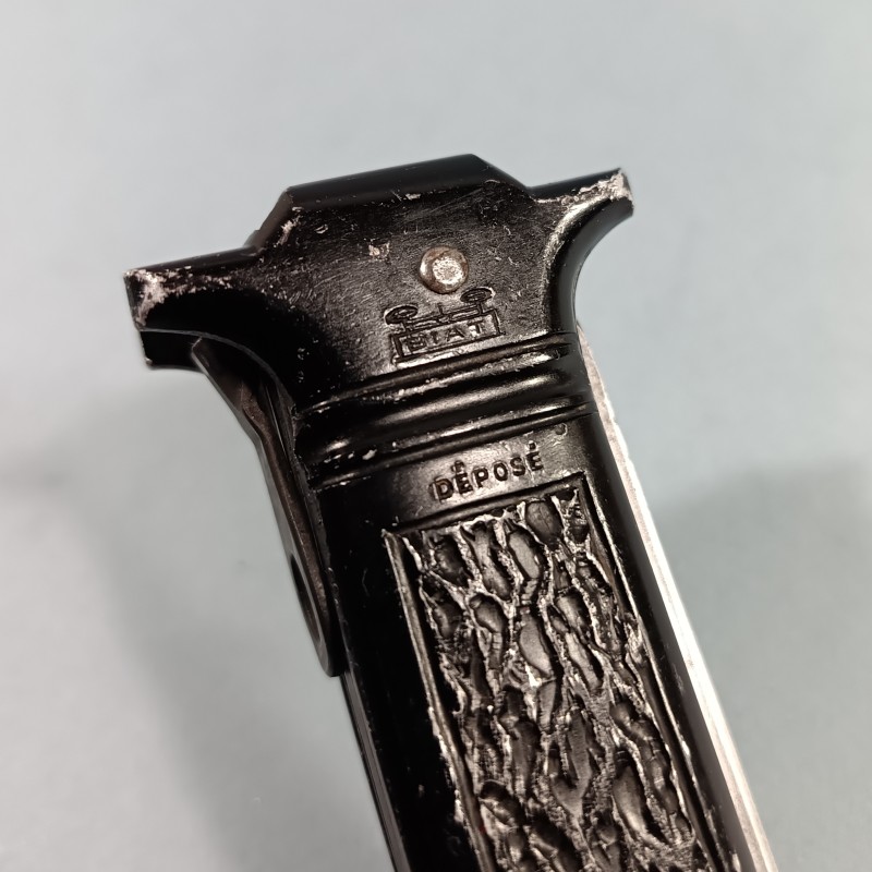 COUTEAU PLIANT REGLEMENTAIRE BIAT FRANCE DEPOSE PARACHUTISTES COMMANDOS DE L'AIR TAP ANNEES 1950