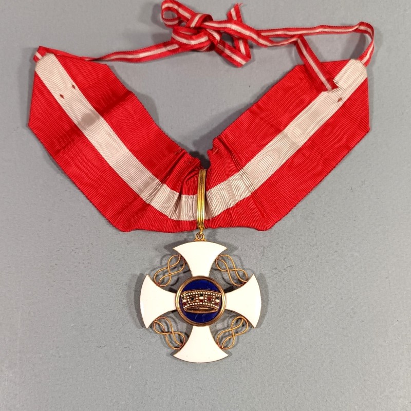 ITALIE MEDAILLE DE COMMANDEUR DE L'ORDRE NATIONAL DE LA COURONNE ITALIENNE EN OR ITALIAN NATIONAL CROWN ORDER IN GOLD