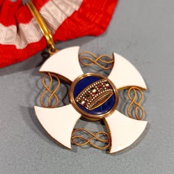 ITALIE MEDAILLE DE COMMANDEUR DE L'ORDRE NATIONAL DE LA COURONNE ITALIENNE EN OR ITALIAN NATIONAL CROWN ORDER IN GOLD