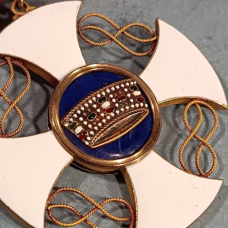 ITALIE MEDAILLE DE COMMANDEUR DE L'ORDRE NATIONAL DE LA COURONNE ITALIENNE EN OR ITALIAN NATIONAL CROWN ORDER IN GOLD