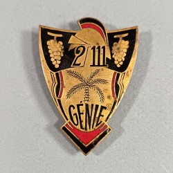 INSIGNE MILITAIRE GENIE 2-111 ème BATAILLON DE TRAVAUX FABRICATION DRAGO PARIS G.1377