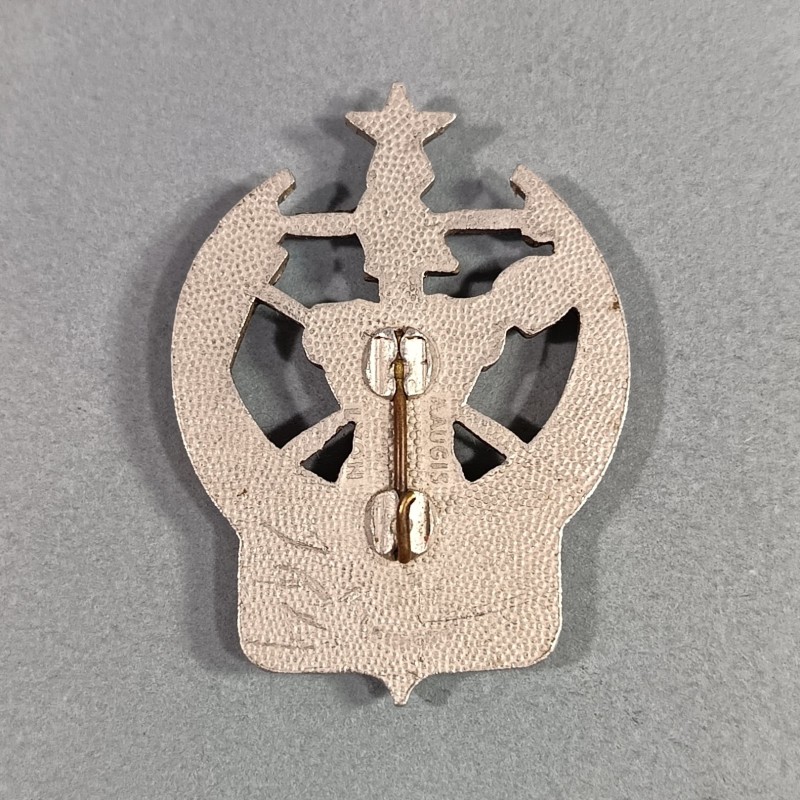 INSIGNE MILITAIRE GENIE 31 ème BATAILLON FABRICATION 1939 AUGIS LYON EN ALUMINIUM