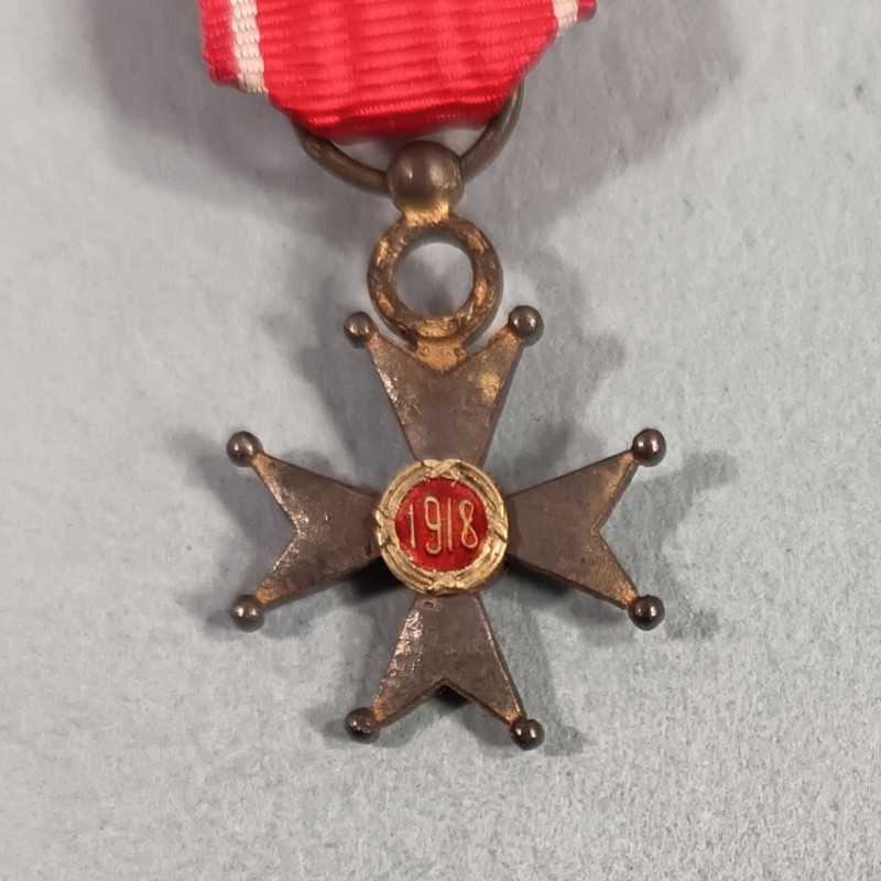 POLOGNE REDUCTION DE LA MEDAILLE D'OFFICIER DE L'ORDRE POLONIA RESTITUTA RENAISSANCE DE LA POLOGNE 1918