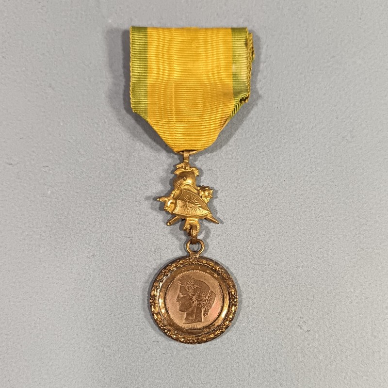 FRANCE MEDAILLE MILITAIRE DES SOUS OFFICIERS FABRICATION FANTAISIE LOCALE OU PRIVEE PIECE DE 5 CENTIME CERES PAR OUDINE