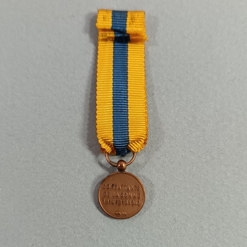 FRANCE REDUCTION DE LA MEDAILLE COMMEMORATIVE DES COMBATS DE LA SOMME GUERRES 1914-1918 - 1940