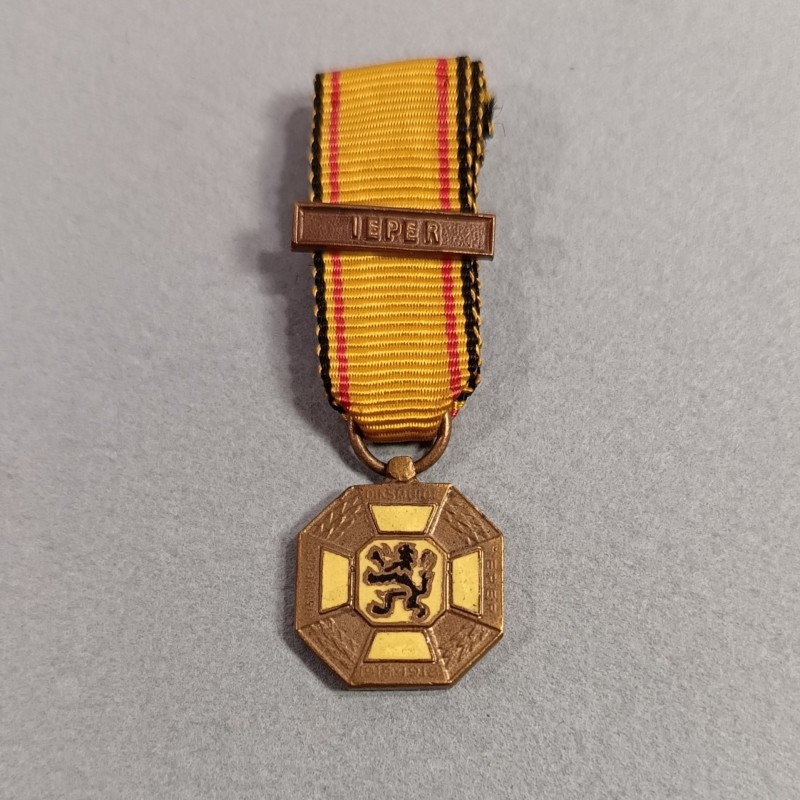BELGIQUE REDUCTION DE LA MEDAILLE DES COMBATTANT FRANCAIS ET BELGES DES TROIS CITE AVEC BARRETTE IEPER