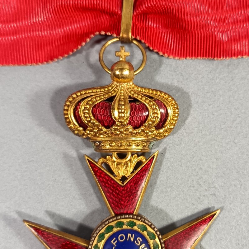 ITALIE VATICAN MEDAILLE SA REDUCTION ET BOUTONNIERE DE COMMANDEUR DE L'ORDRE D'ALFONSUS IX